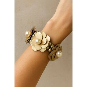 Gold Metal Magnolia Flower Faux Pearl Beaded Stretch Bracelet Elastic Fit